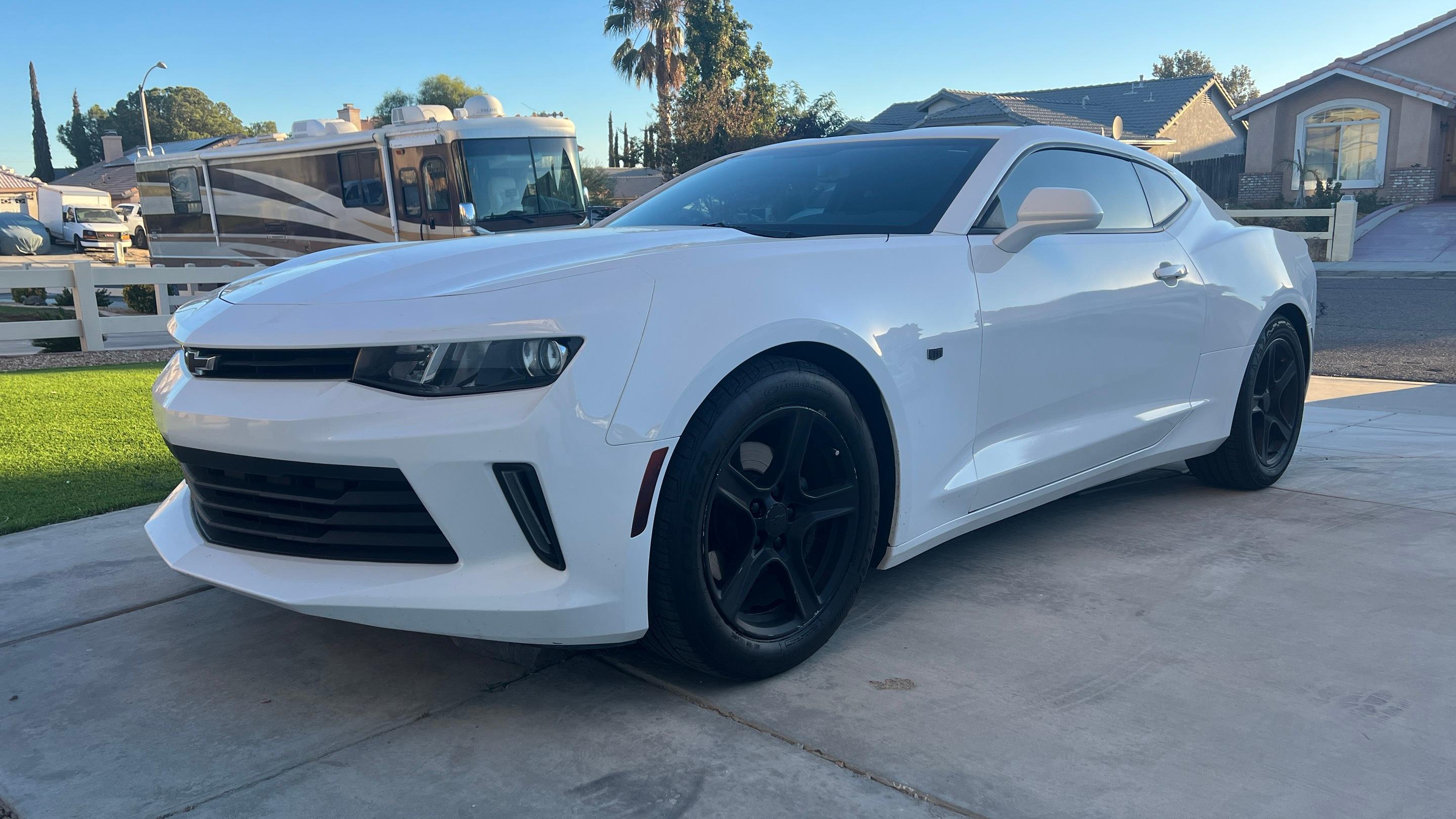 Chevrolet Camaro 2016 in Hesperia, CA