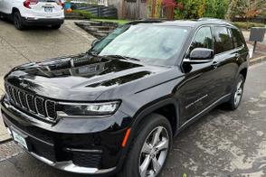 Jeep Grand Cherokee L car