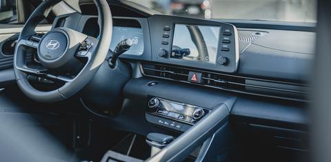 Hyundai Elantra 2025
