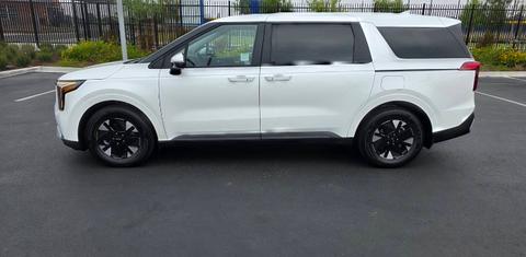 Kia Carnival Hybrid 2026