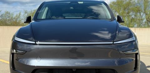 Tesla Model Y 2026