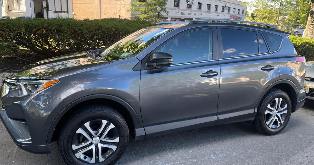 Toyota RAV4 2018 rental in Brooklyn, NY by Jose F. Turo