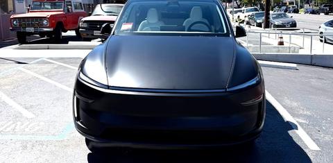 Tesla Model Y 2026