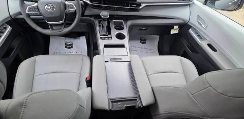 Toyota Sienna 2025