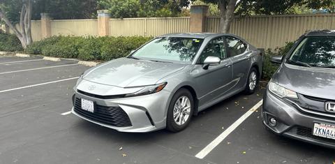 Toyota Camry Hybrid 2025