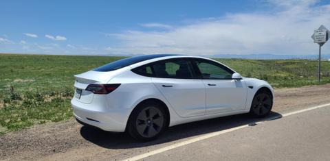 Tesla Model 3 2022
