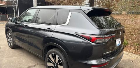 Mitsubishi Outlander 2025