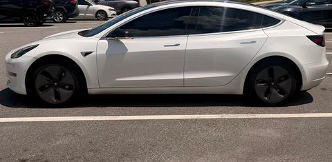 Tesla Model 3 2018
