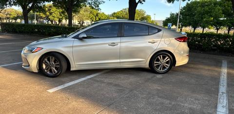 Hyundai Elantra 2017