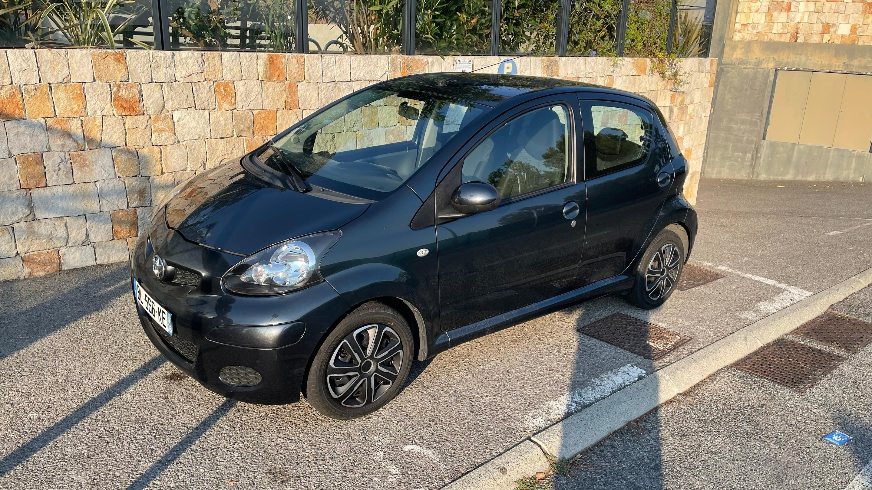 Toyota AYGO 2011 à Nice