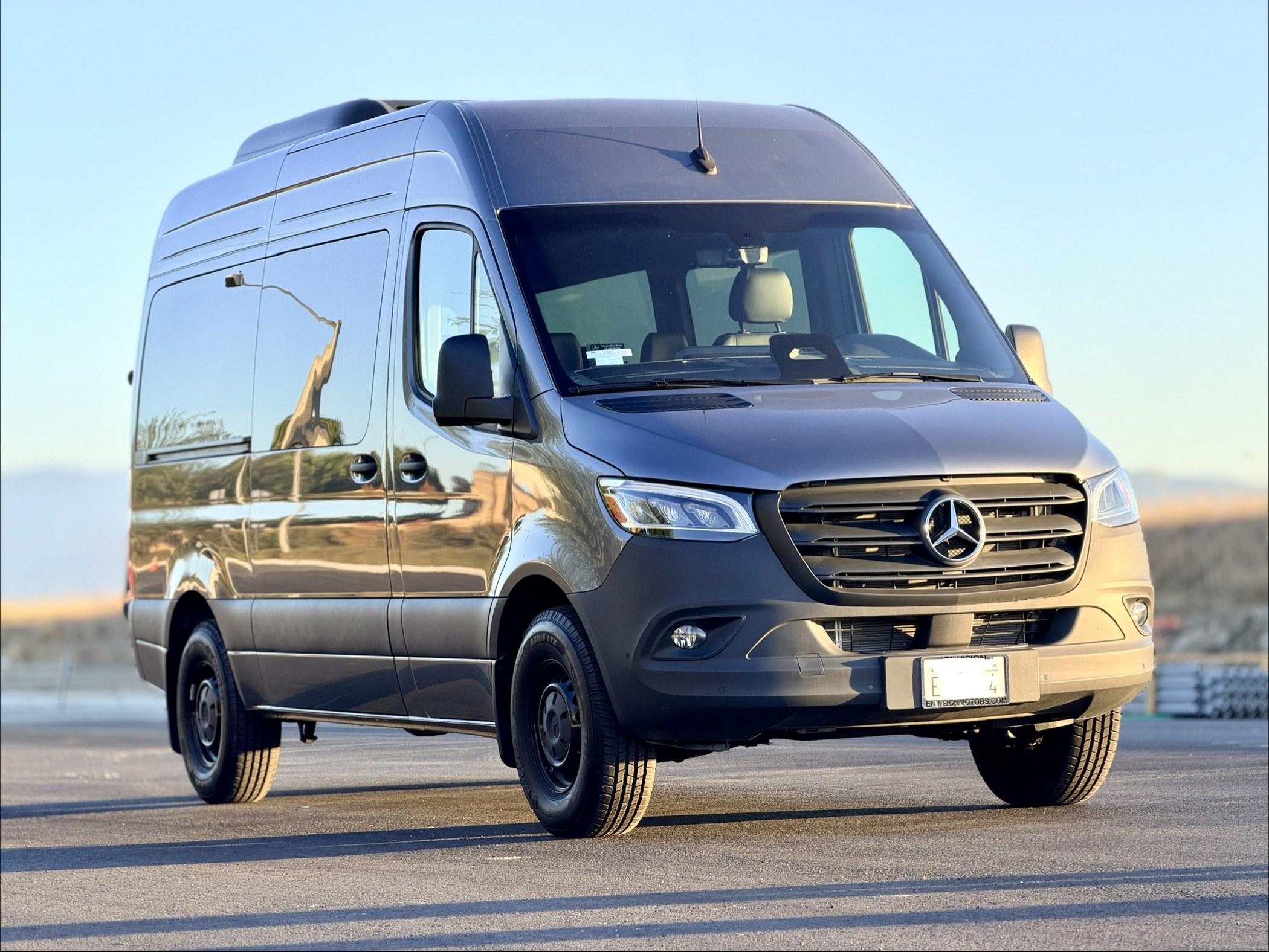 Mercedes-Benz Sprinter 2025 in Fontana, CA