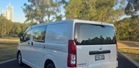 Toyota HIACE 2025