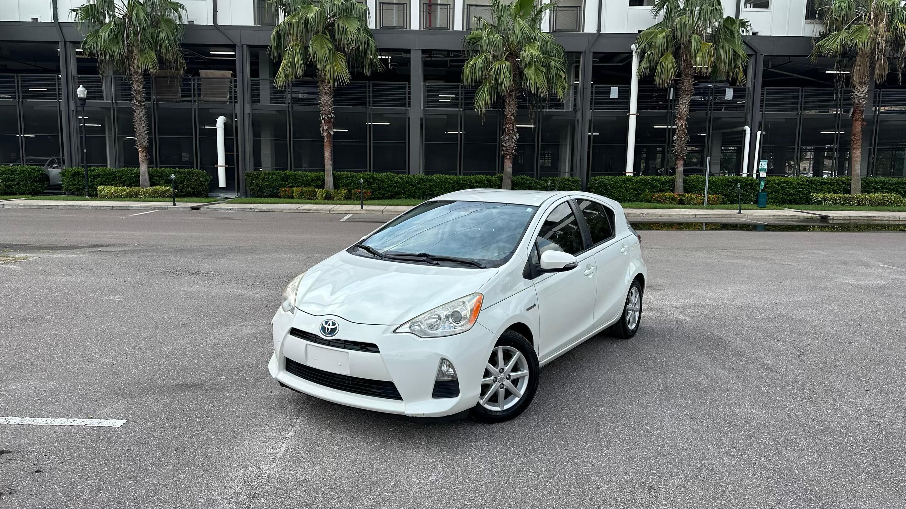 Toyota Prius c 2012 in 