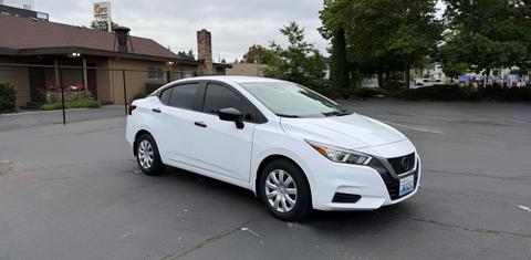 Nissan Versa 2021