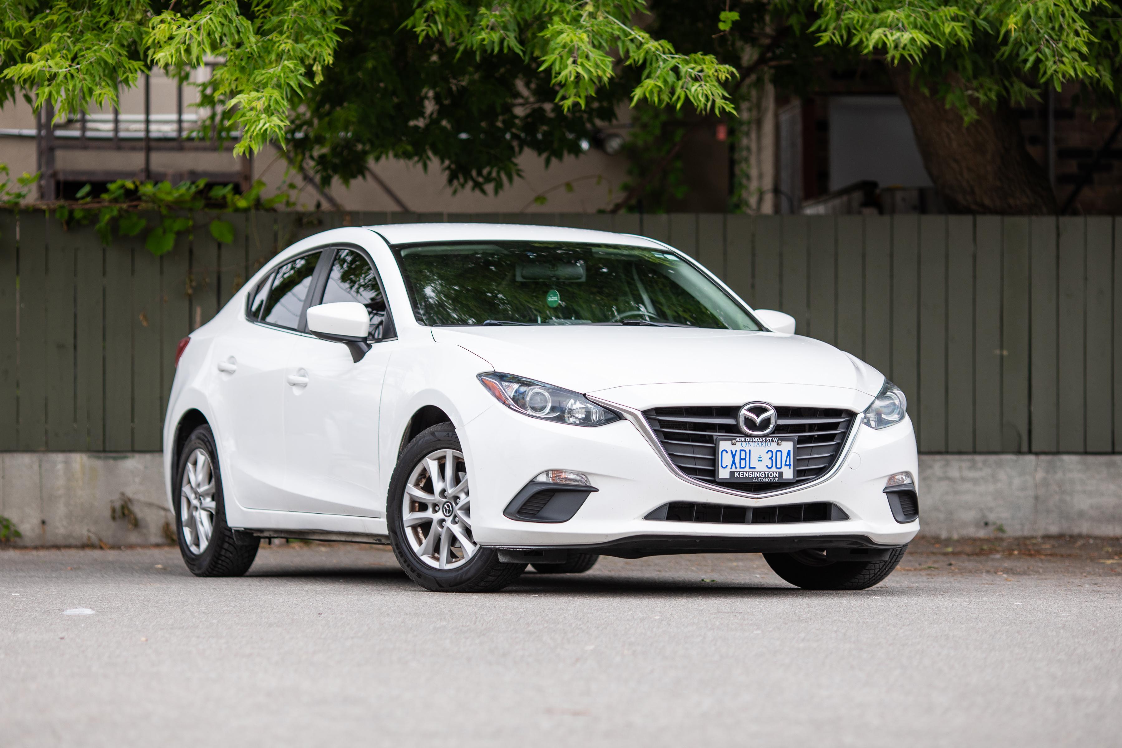 Mazda Mazda3 2016 in Toronto, ON