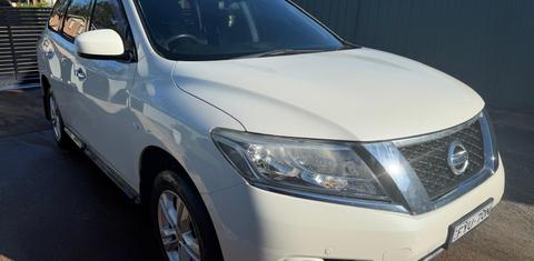 Nissan PATHFINDER 2015