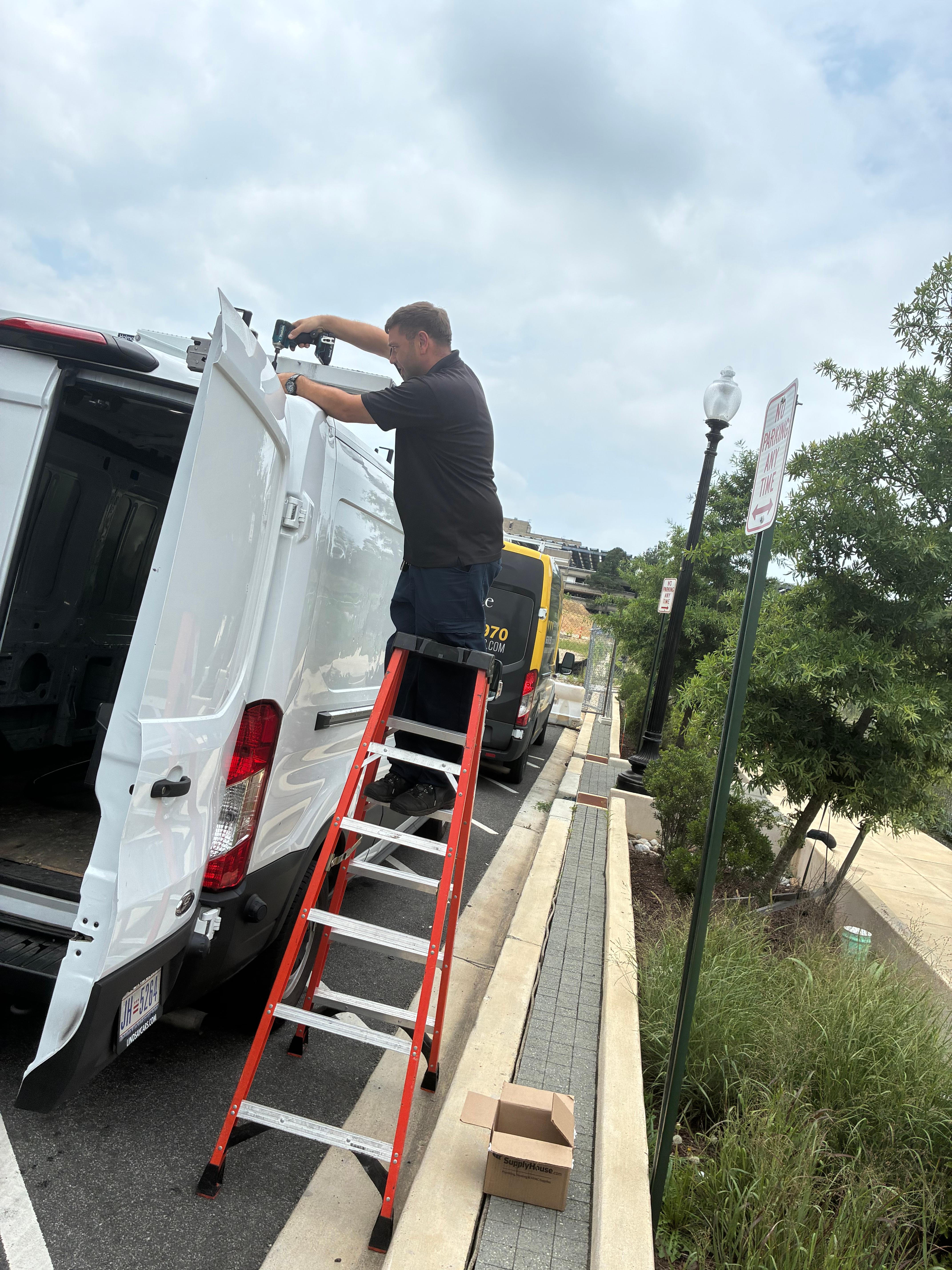 Ford Transit Cargo 2023 in Washington, DC