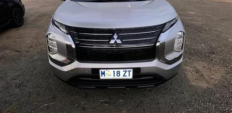 Mitsubishi OUTLANDER 2021