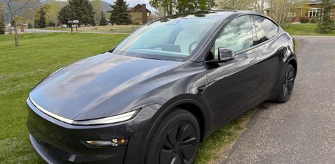 Tesla Model Y 2026