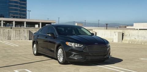 Ford Fusion Hybrid 2015