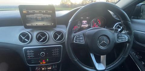 Mercedes-Benz GLA 2017