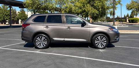 Mitsubishi Outlander 2020