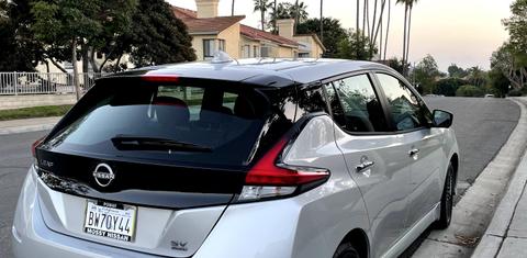 Nissan LEAF 2023