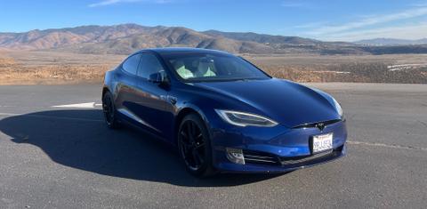 Tesla Model S 2018