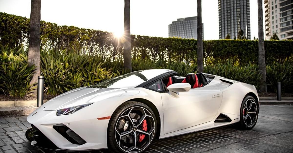 Huracan EVO 2021 rental in Los Angeles, CA by UniqueRideLA