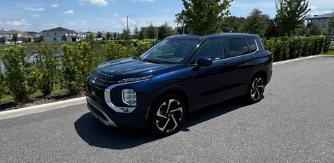 Mitsubishi Outlander 2023