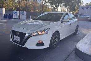Nissan Altima car