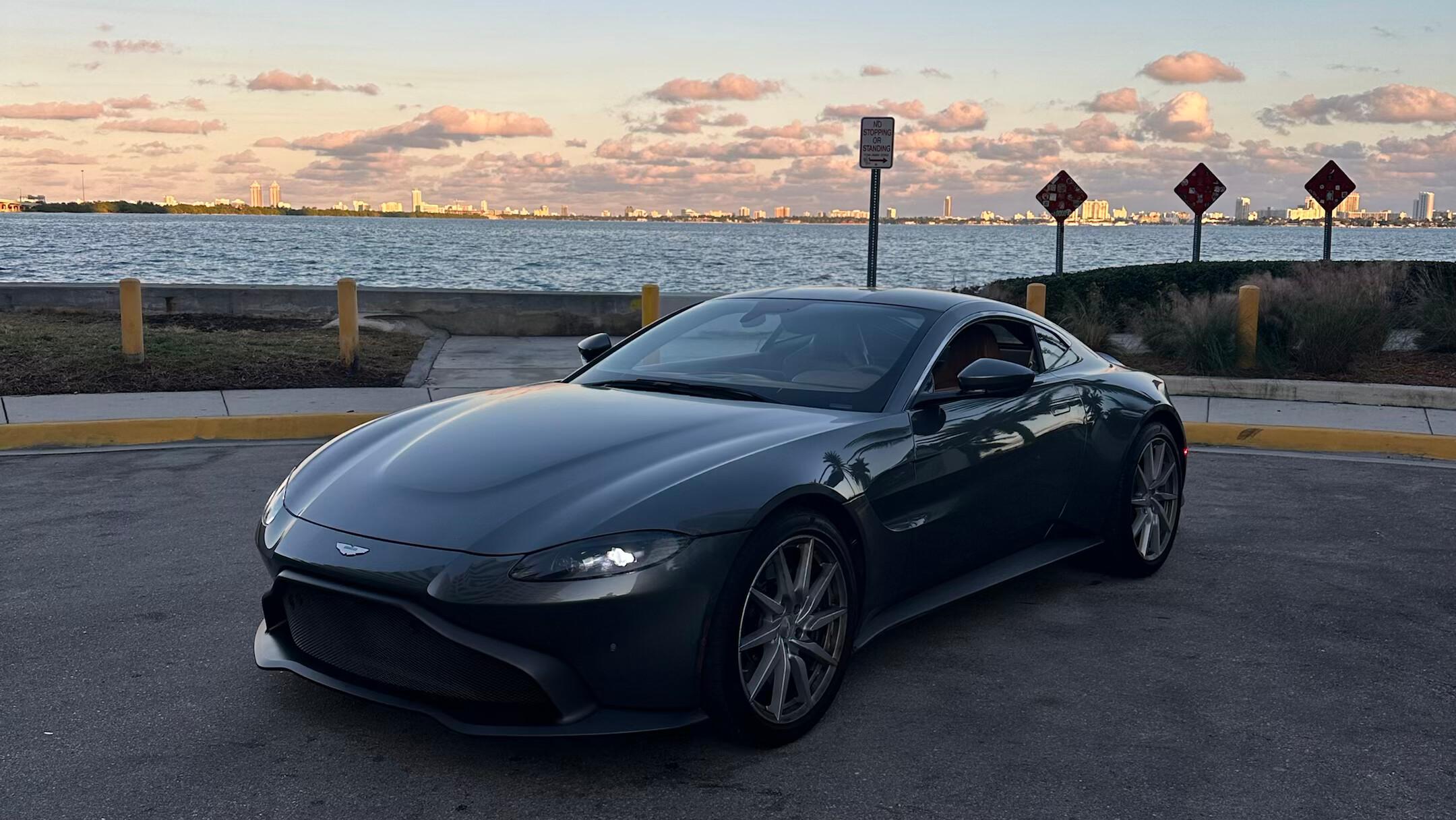 Aston Martin Vantage 2020 in Miami, FL