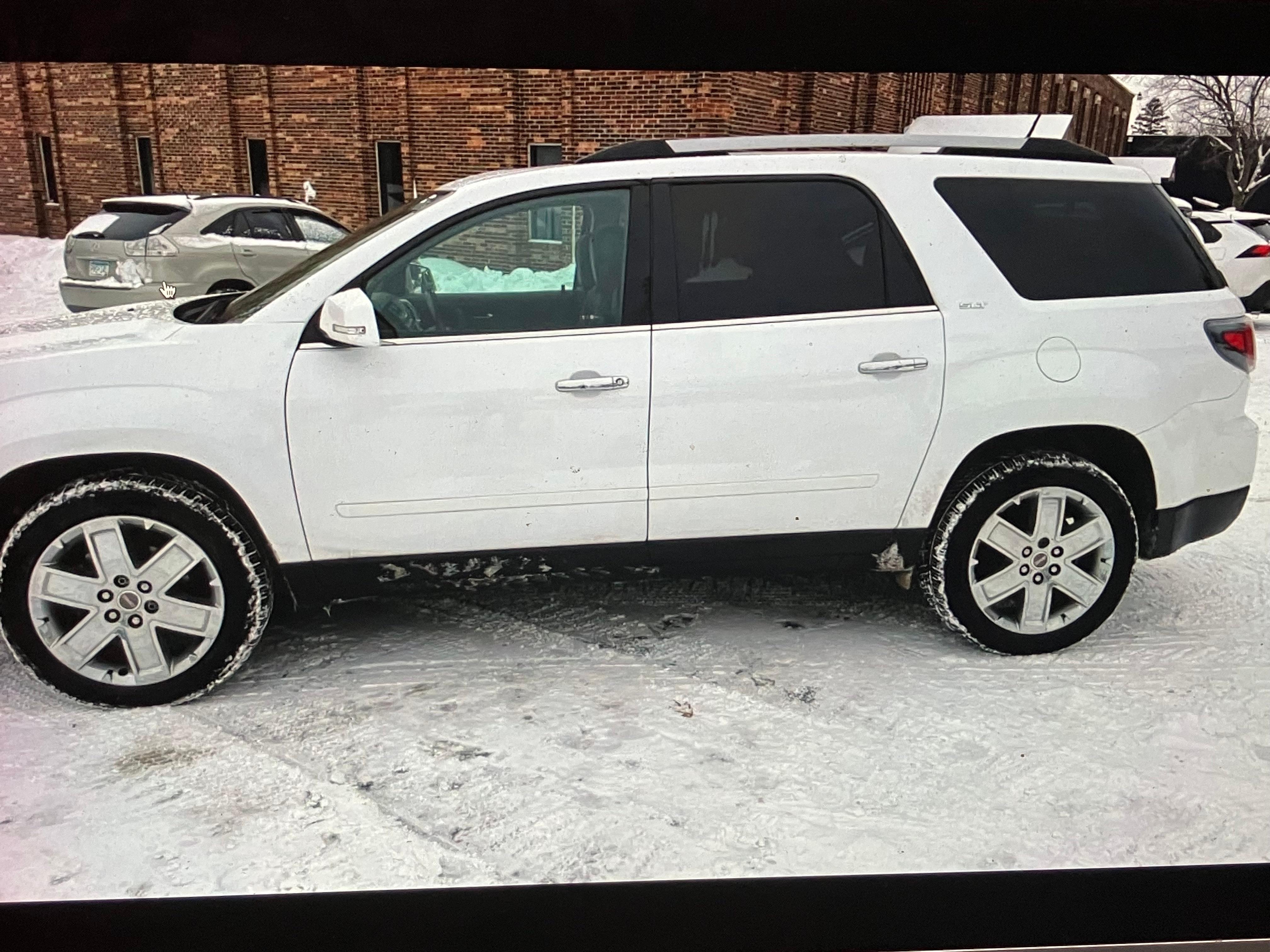GMC Acadia Limited 2017 in Norwood Young America, MN