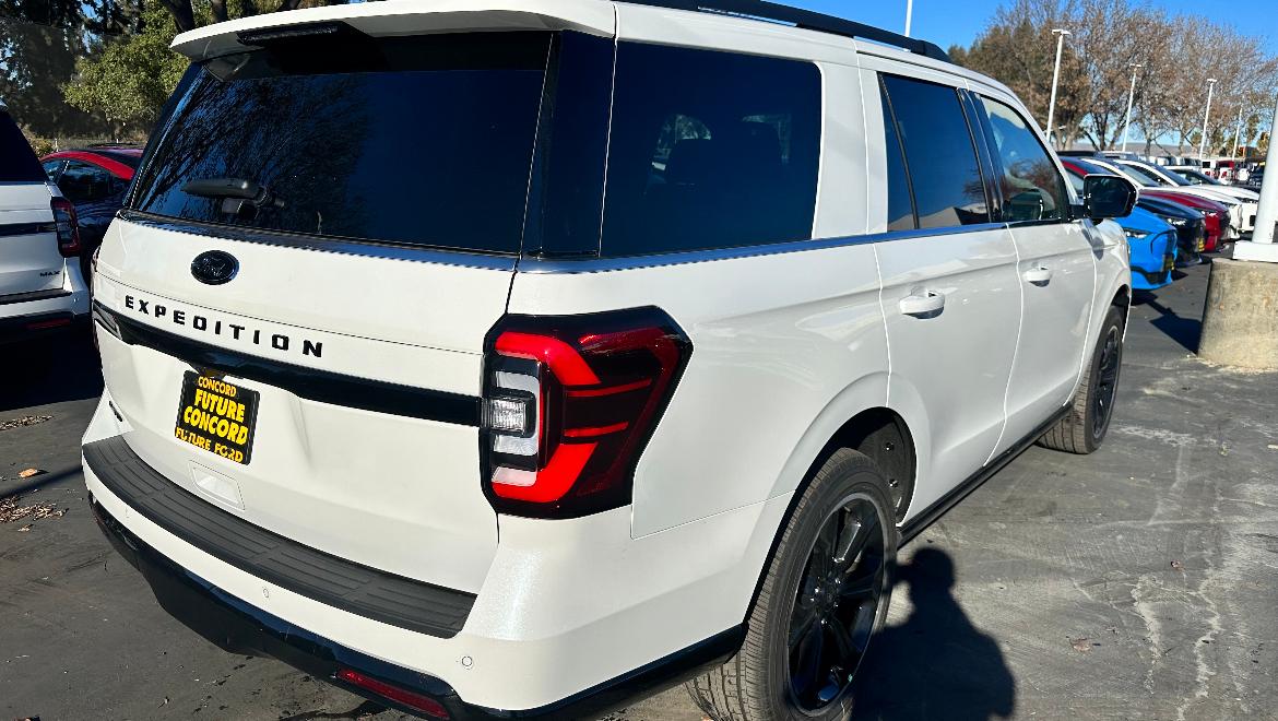 Ford Expedition 2024 in 