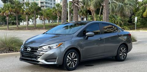 Nissan Versa 2025
