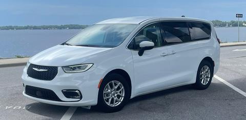 Chrysler Pacifica 2023