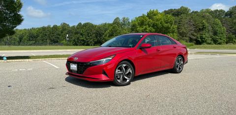 Hyundai Elantra 2023