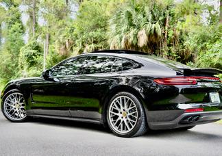 Porsche Panamera car