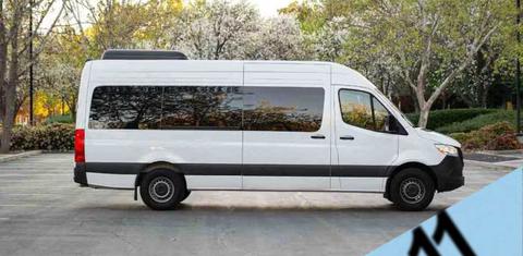 Mercedes-Benz Sprinter 2025