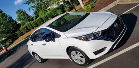Nissan Versa 2025