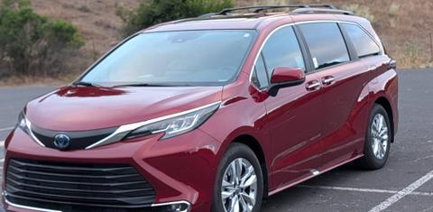 Toyota Sienna 2025
