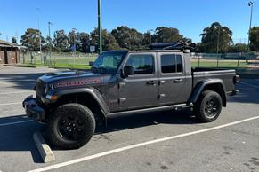 Jeep Gladiator 2023 in San Bruno