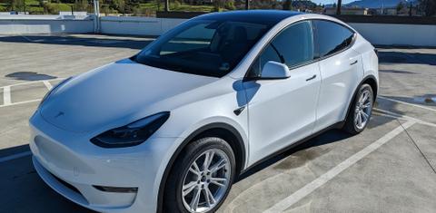 Tesla Model Y 2023
