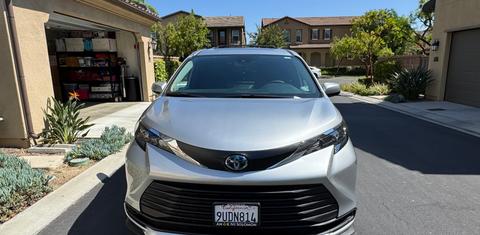 Toyota Sienna 2025