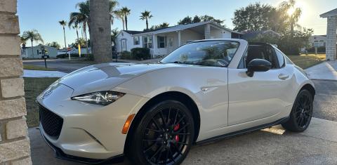 Mazda MX-5 Miata RF 2017 rental in Davenport, FL by Arthur | Turo