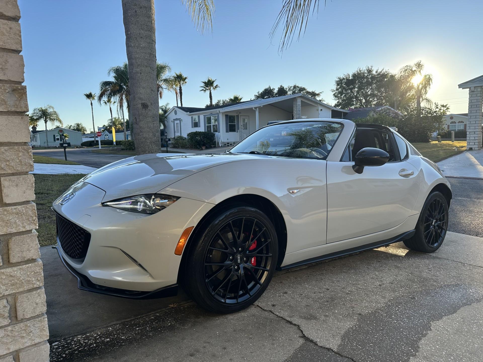 マヨラ New Machine Gray Metallic 2026 Mazda MX-5 Miata RF Grand Touring