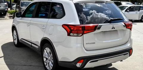 Mitsubishi OUTLANDER 2019