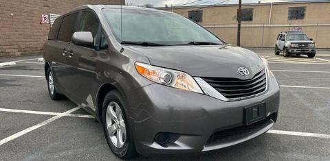 Toyota Sienna 2013