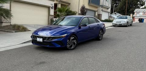 Hyundai Elantra 2025