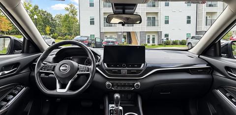 Nissan Altima 2023